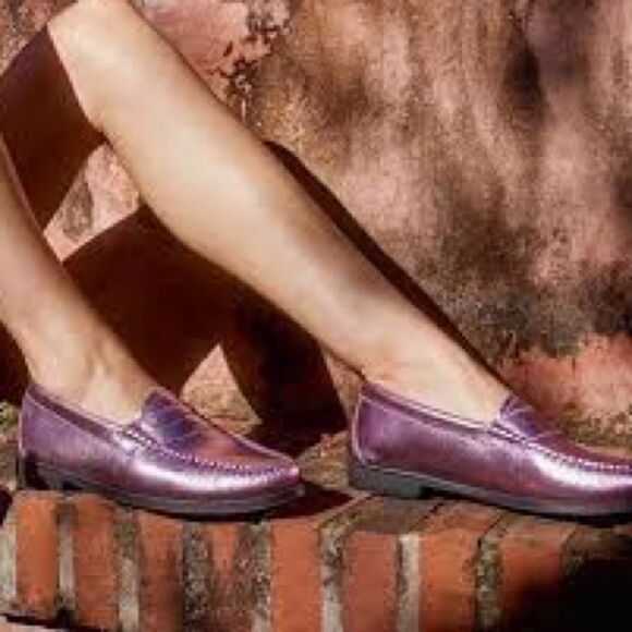 Urban Outfitters G.H.BASS Whitney
Weejuns Loafer / size 6.5 M - Picture 1 of 10